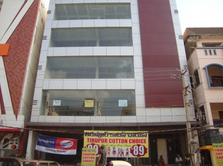 0) 2390 Sft Commercial Space for Rent Near to MR Palli Circle Tirupati.JPG